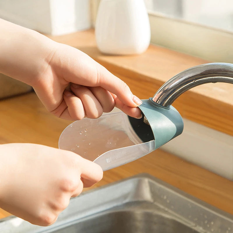 Silicone Faucet Extender – Child-Friendly Sink Tap Attachment for Easy Hand Washing